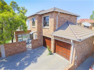 3 Bed Cluster in Kyalami Hills
