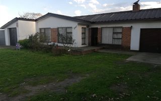 3 Bedroom House in Peerless Park