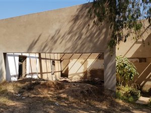 1097 m² Land available in Roodepoort Central
