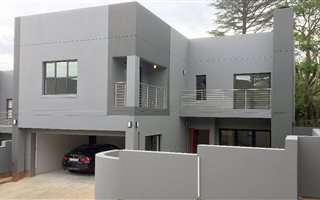 4 Bedroom Cluster in Bryanston East