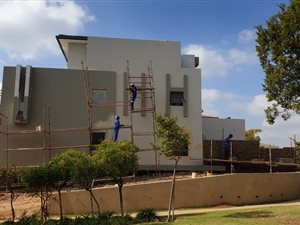 2 Bed Townhouse in Lombardy Estate