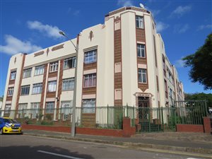 1.5 Bed Apartment in Greyville