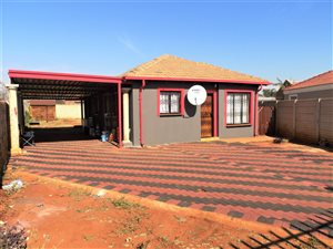 3 Bed House in Clarina