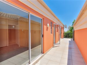 4 Bed Apartment in Glenhazel