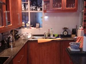2 Bed Apartment in Parktown