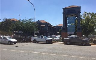235 m² Commercial space in Kempton Park Central