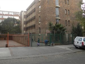 2 Bed Flat in Sunnyside