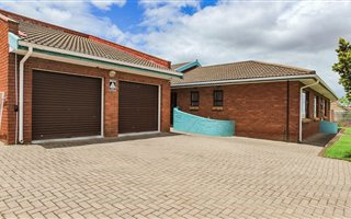4 Bedroom House in King Williams Town