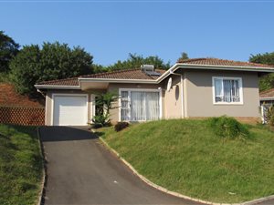 3 Bed Townhouse in Illovo Beach