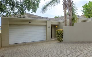 2 Bedroom Townhouse in Van Riebeeckshof