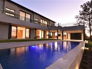 4 Bed House in Kyalami AH