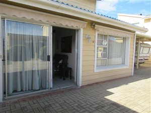 2 Bed Townhouse in Hartenbos