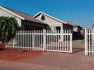 3 Bed House in The Orchards