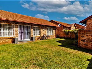 2 Bed Townhouse in Meyerspark