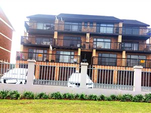2 Bed Apartment in Amanzimtoti