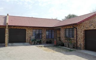 3 Bedroom Townhouse in Modimolle