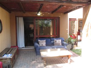2 Bed Apartment in Douglasdale