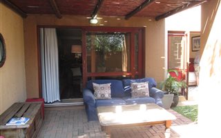 2 Bedroom Apartment in Douglasdale