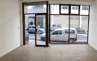 179 m² Retail Space in De Waterkant