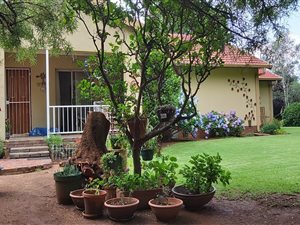 3 Bed House in Esther Park