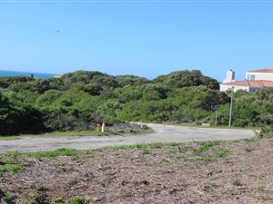 750 m² Land available in St Francis Bay