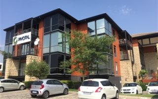 383 m² Office Space in Bryanston