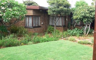 4 Bedroom House in Laudium