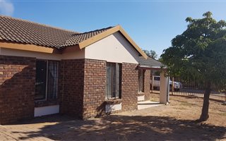 3 Bedroom House in Marapong