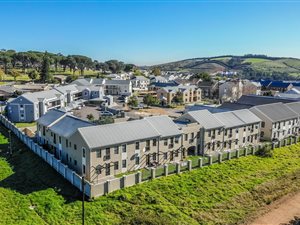 2 Bed Apartment in Klein Welgevonden