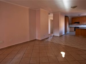 2 Bed Apartment in Silver Lakes