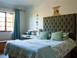 3 Bed Duplex in Montclair