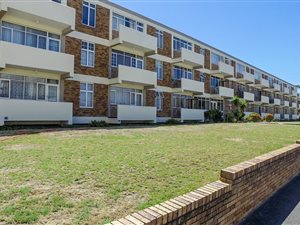 1 Bedroom Apartment in Strand South