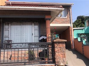 4 Bed House in Risecliff