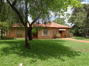 9.4 ha Farm in Muldersdrift