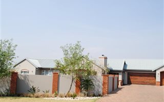 4 Bedroom House in Midstream Hill