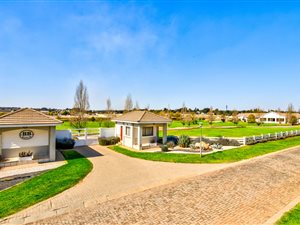 8 Bed House in Dunblane Estate