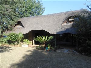 3.7 ha Farm in Bon Accord