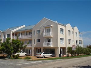 3 Bed Apartment in Leisure Isle