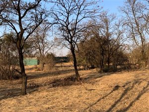 1425 m² Land available in Hazeldean (Silverlakes Surroundings)