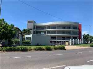 4365 m² Office Space in Riverhorse Valley