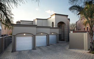 6 Bedroom House in Eldo Meadows