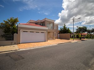 4 Bedroom House in Crawford