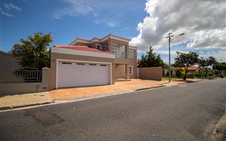 4 Bedroom House in Crawford