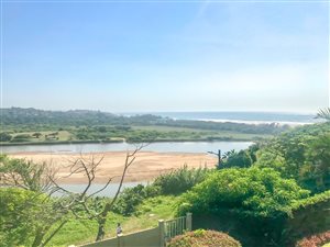 2 Bed Flat in Illovo Beach