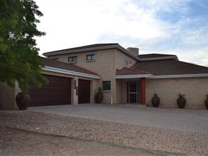 3 Bed House in Albertinia