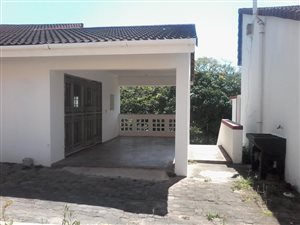 2 Bed Apartment in Park Rynie