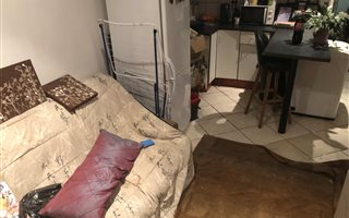 Bachelor apartment in Gezina
