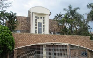 5 Bedroom House in Newlands West