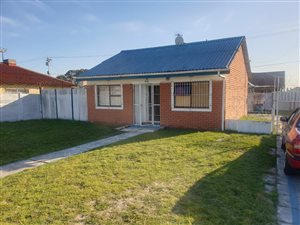 2 Bed House in Matroosfontein