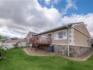 3 Bed Townhouse in Oatlands North